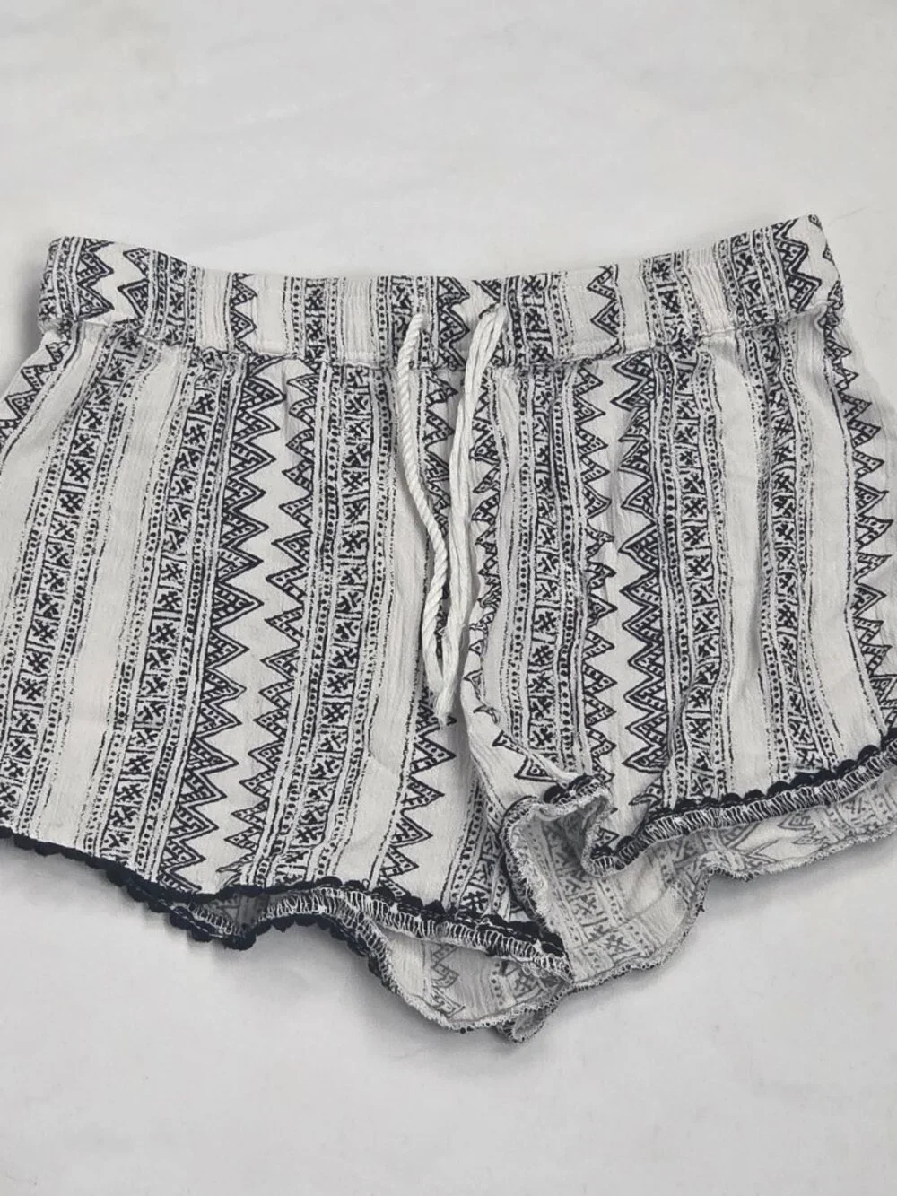 Girls Black and White Old Navy Shorts Size S